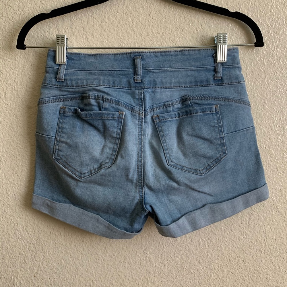 High wasted light jean shorts